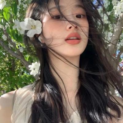 闪婚后，亿万总裁掐腰宠